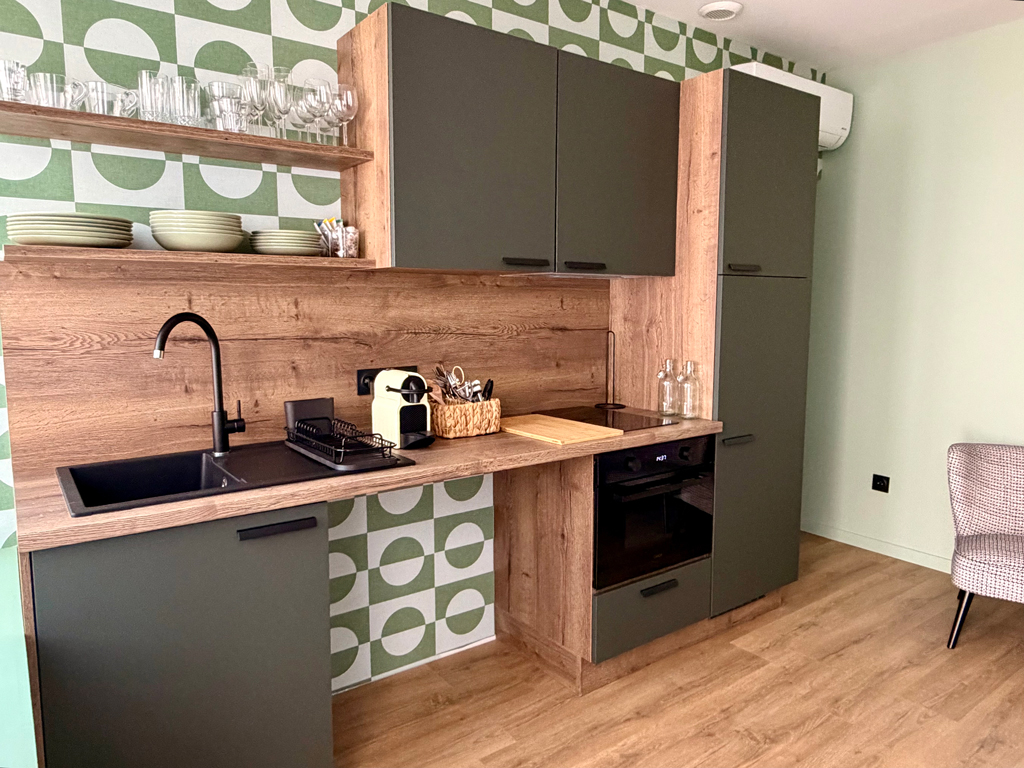 Cuisine studio appartement indépendant nouvel hôtel oyonnax
