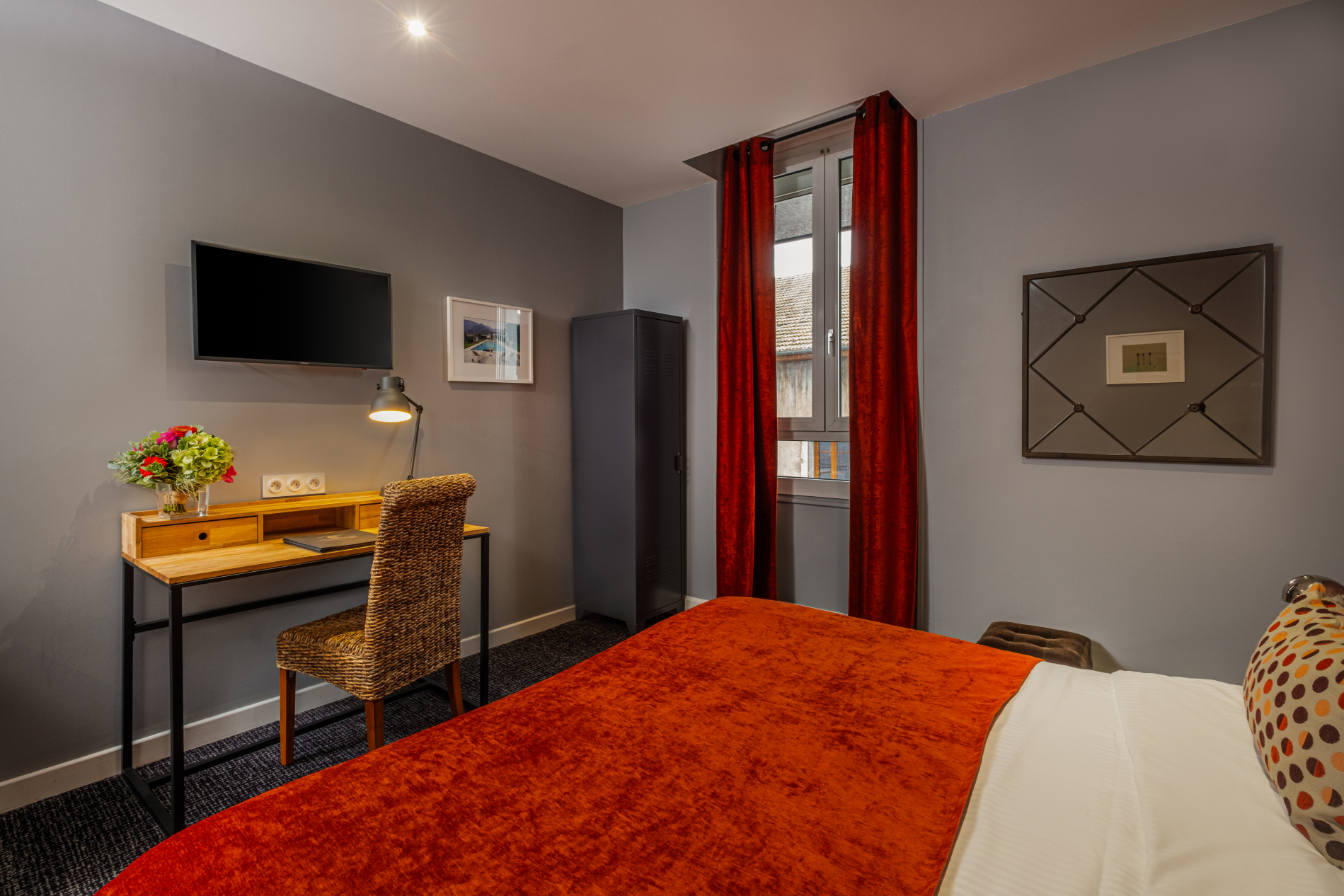 nouvel-hotel-oyonnax-chambre-privilegee-102