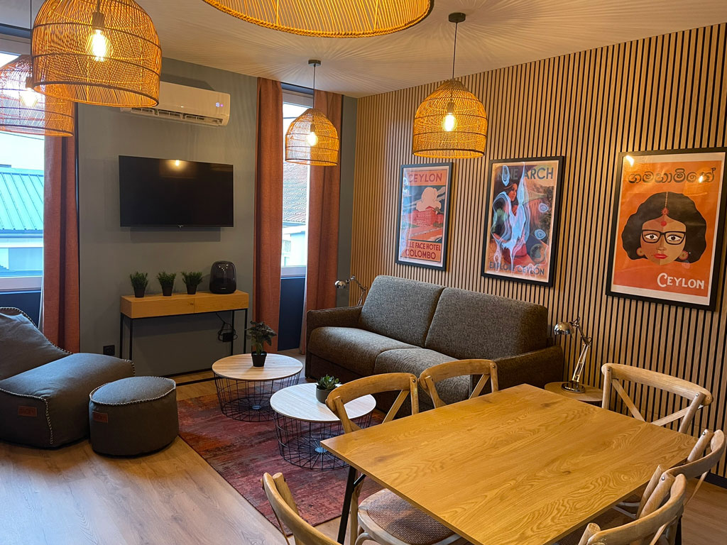 Salon / séjour appart'hôtel Oyonnax